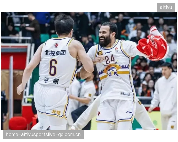 CBA上海队以“青年+经验”策略稳步提升排名，打造王者新篇章